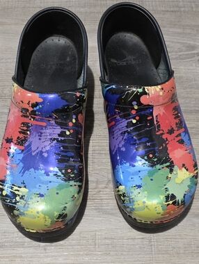 Dansko Women’s Red Multicolor Clog